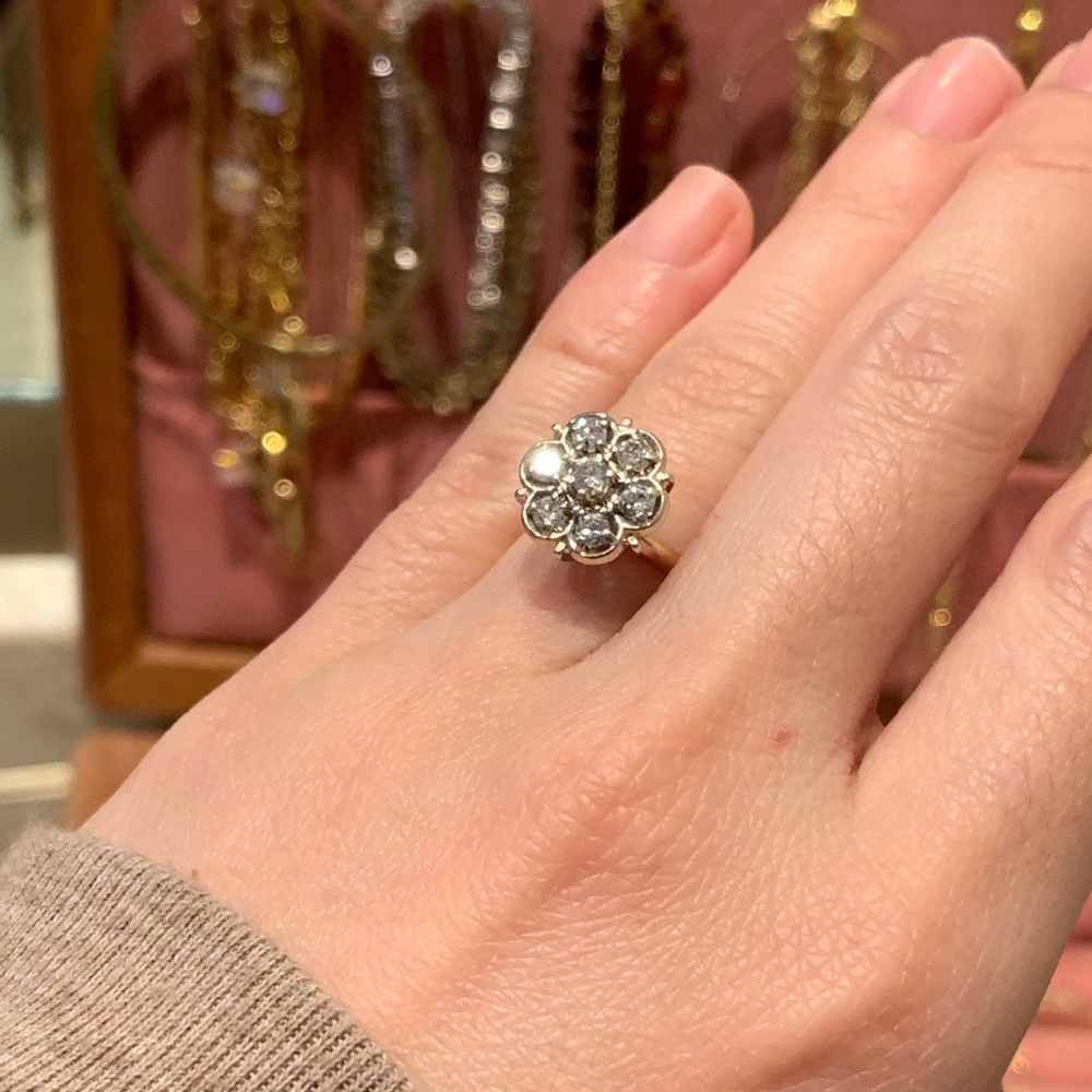 💍🛑SOLD🛑10k solid gold diamond cluster ring💍